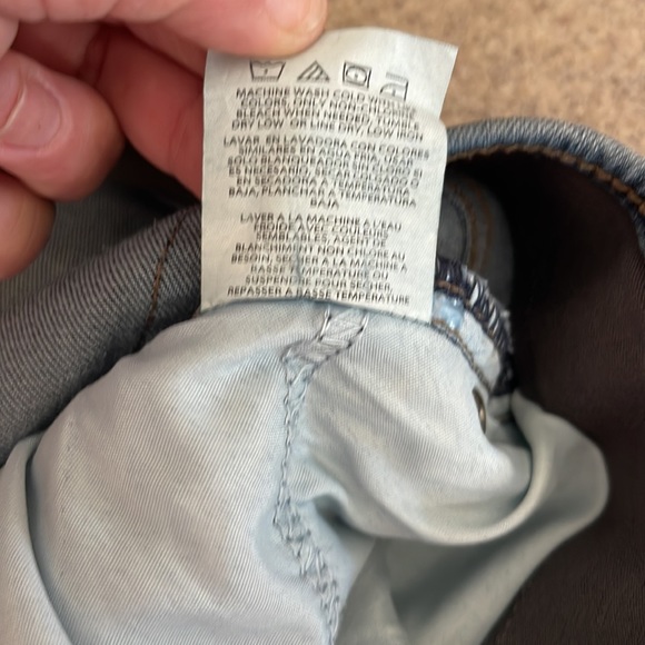 Like New Men’s Lee Extreme Motion Jeans - Picture 6 of 6